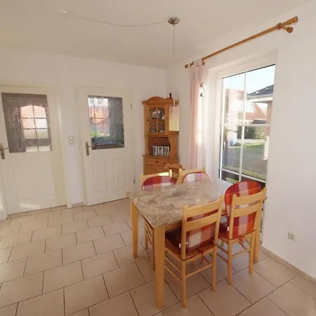 With 2 Bedrooms *