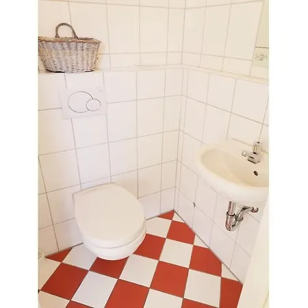 With 2 Bedrooms * Dorumer Neufeld